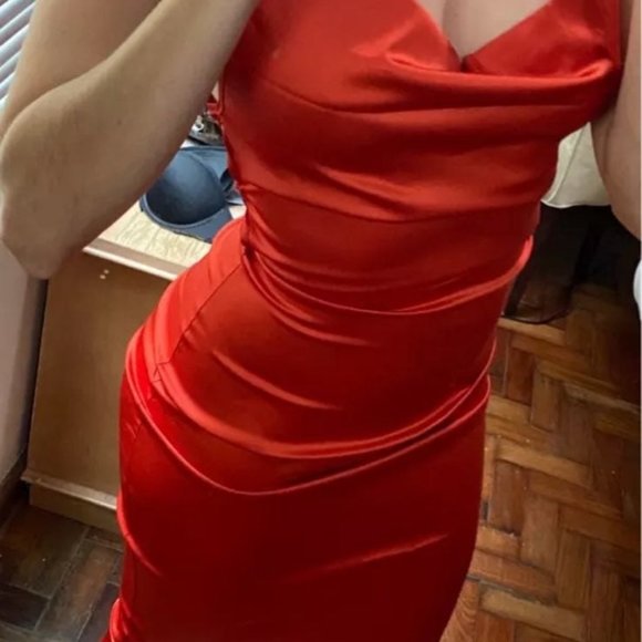 Elegant Coral Red Hankerchief Dress - Picture 5 of 5